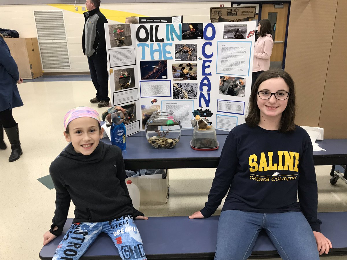 MrsBendes's tweet photo. So proud of our amazing LOFT students tonight and their incredible #sciencefair projects! Lots of #MotivatedandSelfDirected work and #criticalthinking on display tonight! #HeritageLearn #SASCompass https://t.co/rA7GIXEgHp