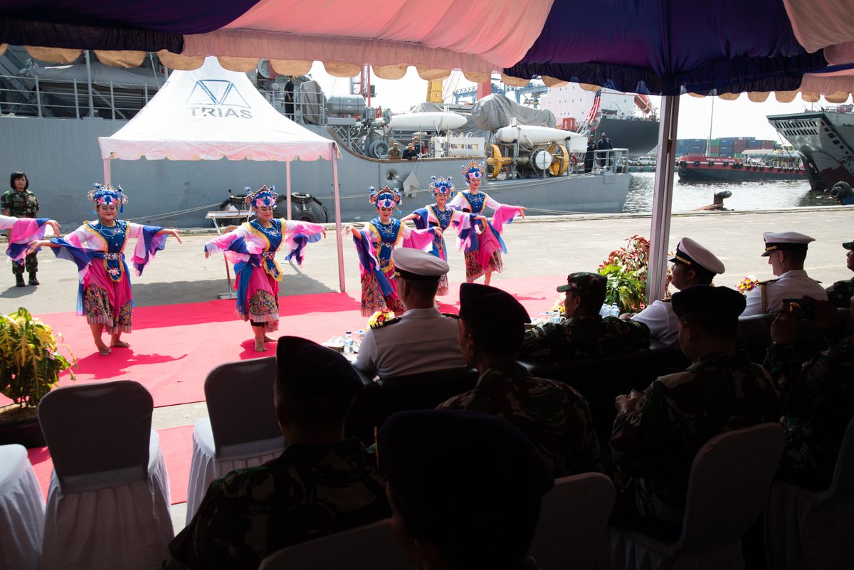 EXSTRGRU7's tweet photo. #USSChief arrived in Jakarta, Indonesia for a port visit! Read more here: 
https://t.co/Fq3S1qltt0
#USNavy #PartnershipMatters https://t.co/p2wunyM5rq