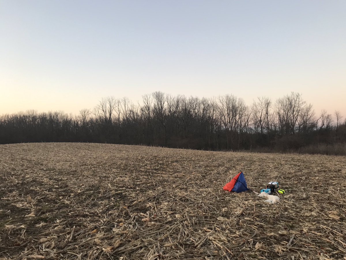 STARBASEIndiana's tweet image. We made it! Landed in a corn field very close to some trees! #stratostar0281
