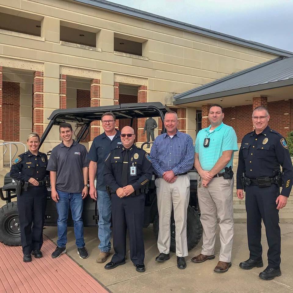 ColleyvillePD's tweet image. We are so thankful for our #partnership with #GrapevinePowersports and love the new #Kawasaki #Mule they donated to us!  #BetterTogether #CommunityPolicing #Colleyville @CityColleyville