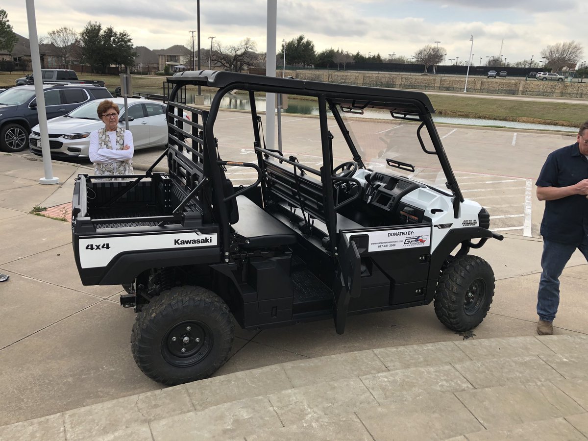 ColleyvillePD's tweet image. We are so thankful for our #partnership with #GrapevinePowersports and love the new #Kawasaki #Mule they donated to us!  #BetterTogether #CommunityPolicing #Colleyville @CityColleyville