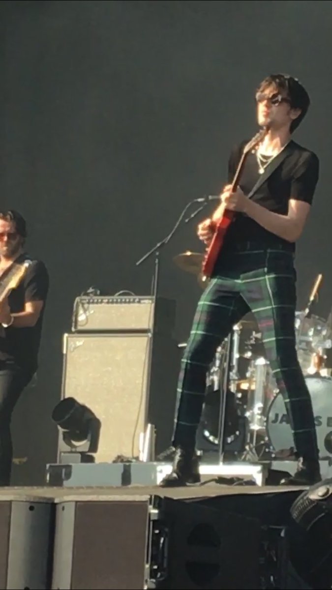InErykahSight's tweet photo. I take absolutely banginggg photos of him :))))) @JamesBayMusic https://t.co/bEGpkjXQqa