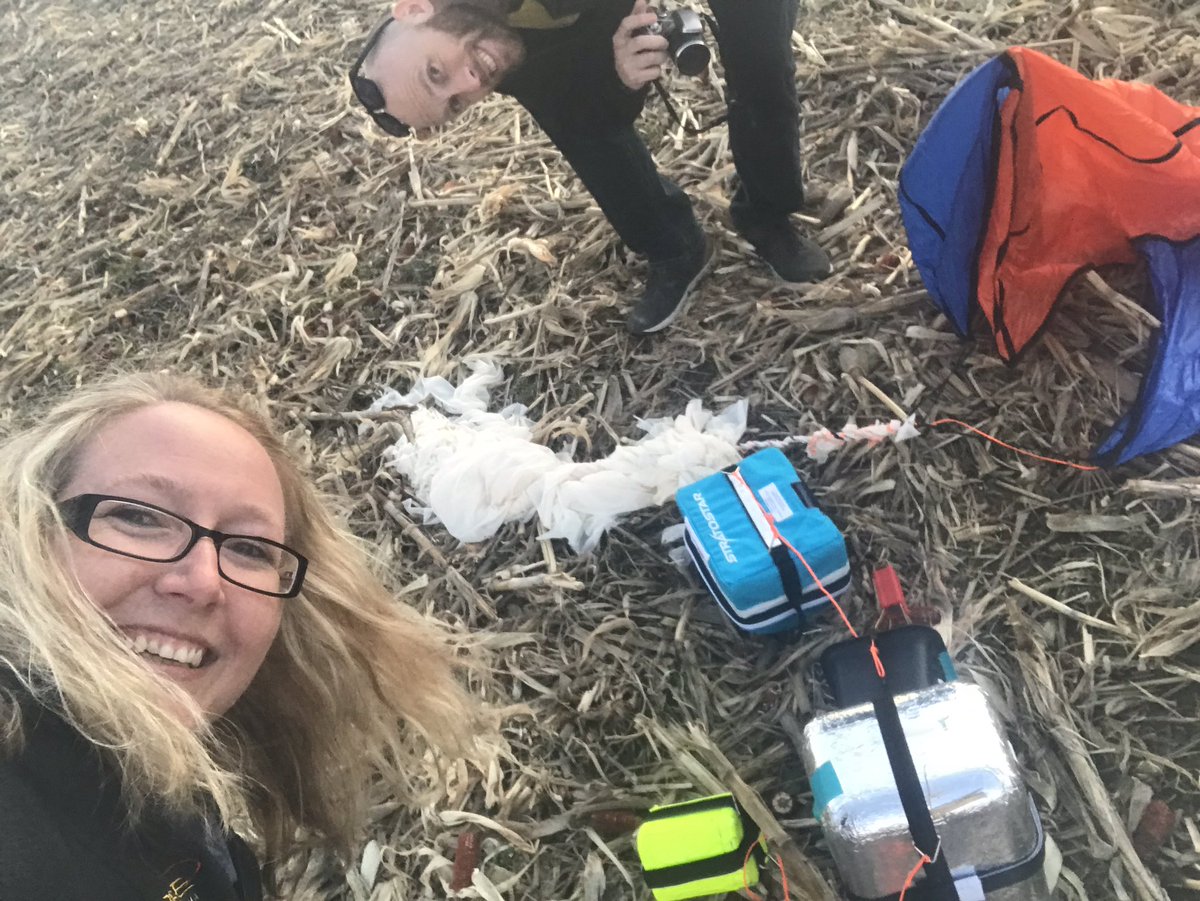 STARBASEIndiana's tweet image. Balloon recovered! All experiments still attached! Starting our 2 hr drive home! #stratostar0281