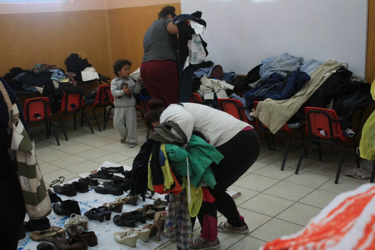 RacHmoMilenio's tweet photo. ¡Gracias a los clubes @rotaracthmo, Rotaract Hermosillo del Desierto, Club Rotario Hermosillo Milenio, Dentistas ION, Doctores IDS y ACEM; gracias especiales a Armando Cordova por sus donaciones y a todos los voluntarios que hicieron esto posible! 💪🏻🙌🏻 (2/2) https://t.co/ozM3uSrz8n