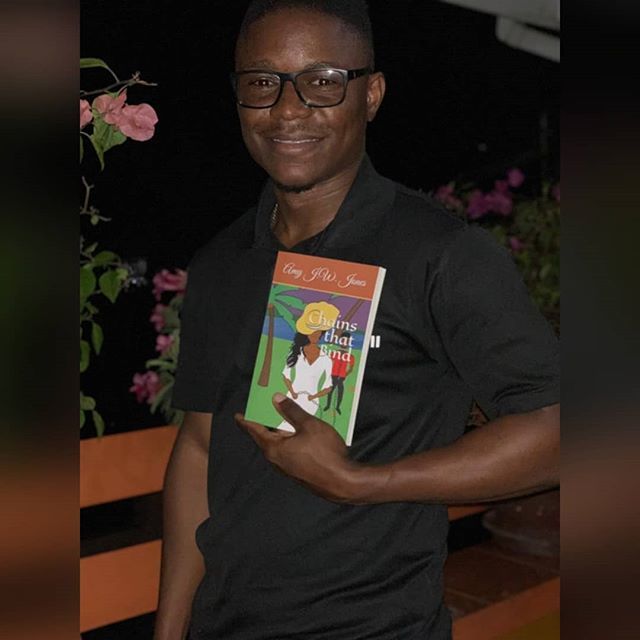 amyjwjones1's tweet photo. Someone's excited about getting his copy 😌
#chainsthatbind #grenadiannovel #whenbestfriendgetshiscopy #getyourcopytoday!! #getyourcopynow https://t.co/R9KxUEQmNB https://t.co/9cjhARTjx9