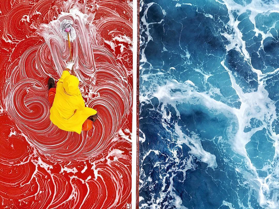 Just another colorful day out at sea. 🌊 #WHPsplitscreen instagram.com/p/BuXVALbBMfN/