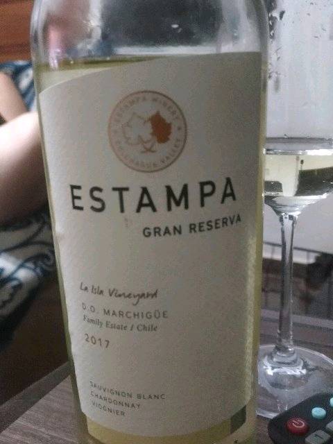 Excelente Blend del Valle de Colchagua elaborado com as…. Wine de <a href="/EstampaWine/">Estampa</a> via @Vivino: vivino.com/users/marcelo.…