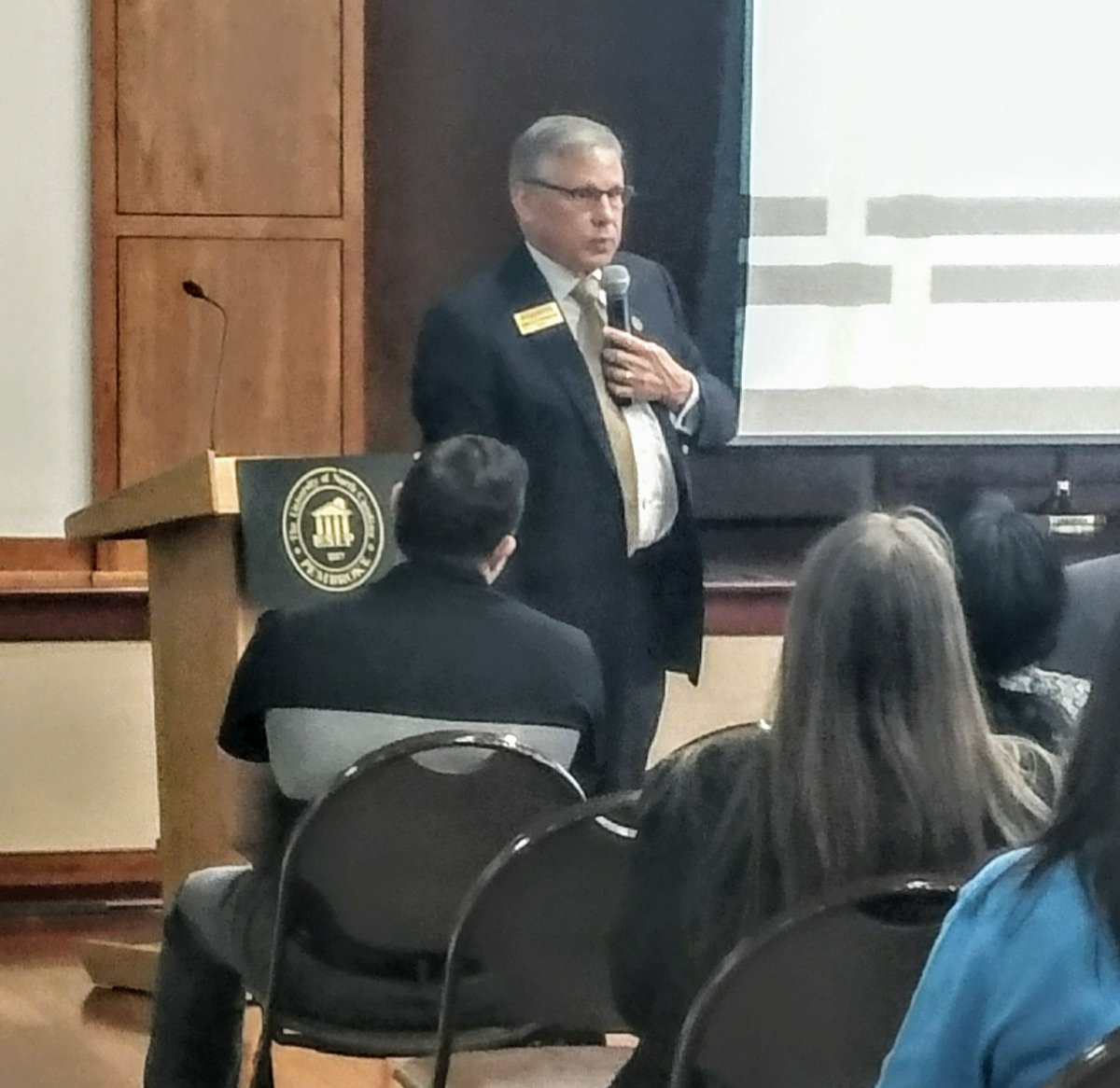 UNCP_Chancellor's tweet photo. Today I enjoyed the opportunity to dialogue with our @uncpembroke staff and cabinet during Campus Conversations. https://t.co/7tYdj2AIz9