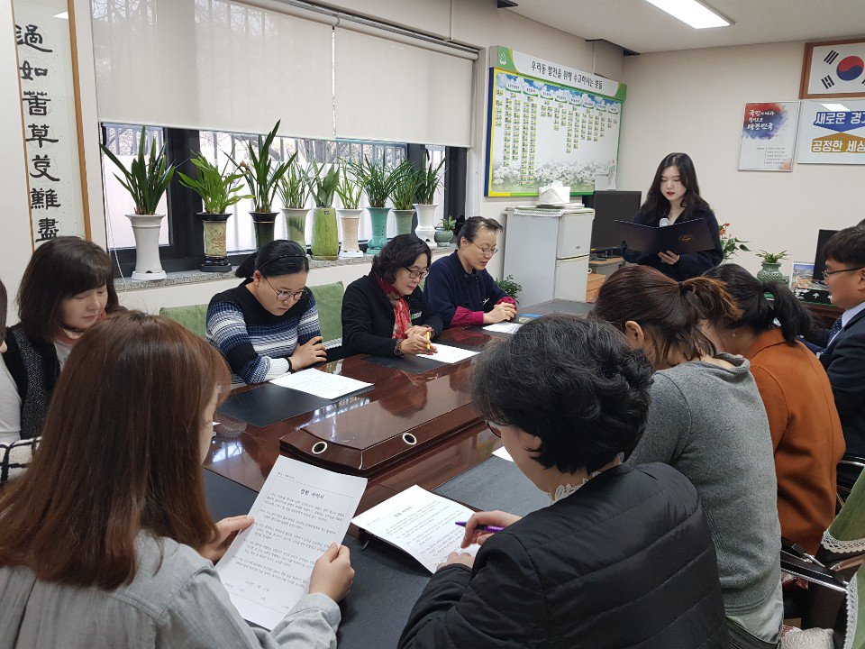 황연희 tweet media