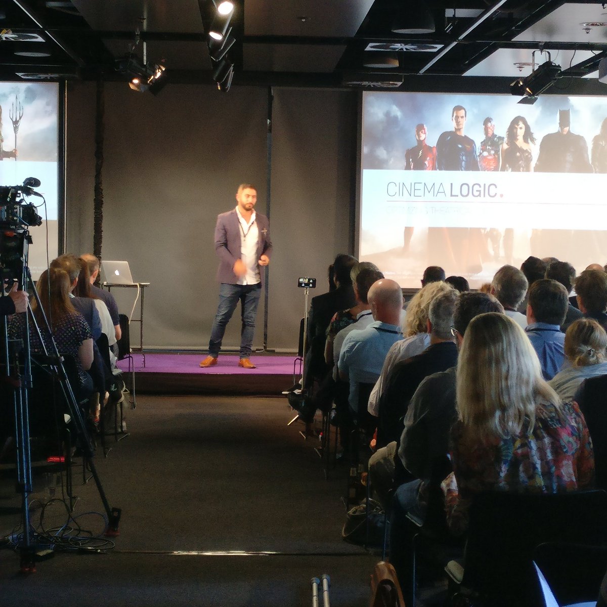 Kiwi_Bits's tweet image. Lots going on down at the #CentralityAccelerator @centralityai  for Demo Day such as disrupting cinematic film distribution