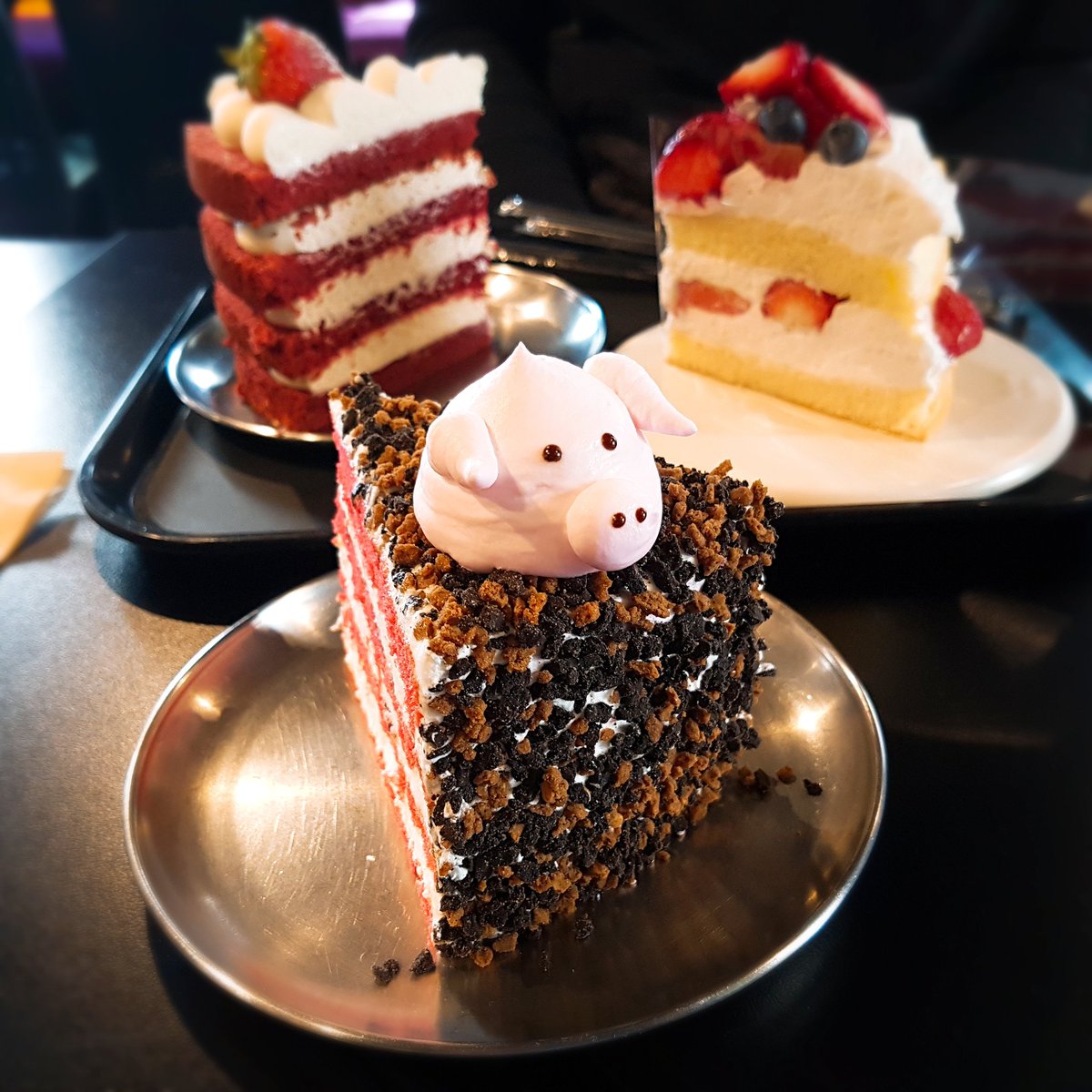 ハユン Hayun Twitter ನಲ ಲ のケーキは インスタ映え 間違いなし レインボーケーキで有名な 韓国カフェ Doredore は 可愛くて美味しいケーキがたくさん 今回行ってきたのは建大のcommon Groundにあるお店です 카페 韓国旅行 韓国好きな人rt