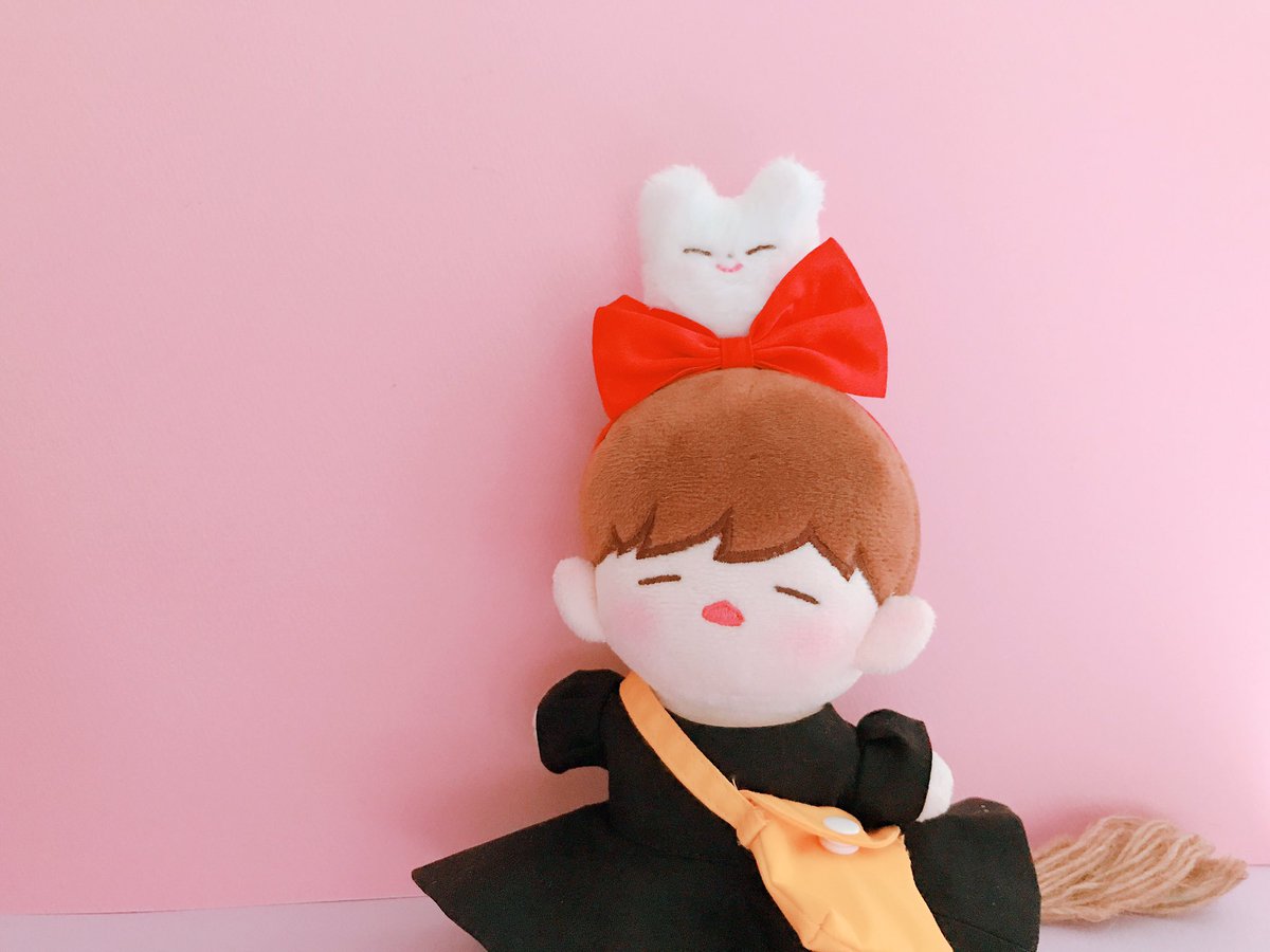__monmo527's tweet photo. 애옹과 키키쨈 🐾🐾

#짼뭉이
#쟈근애옹 https://t.co/lVqdH7pj0F