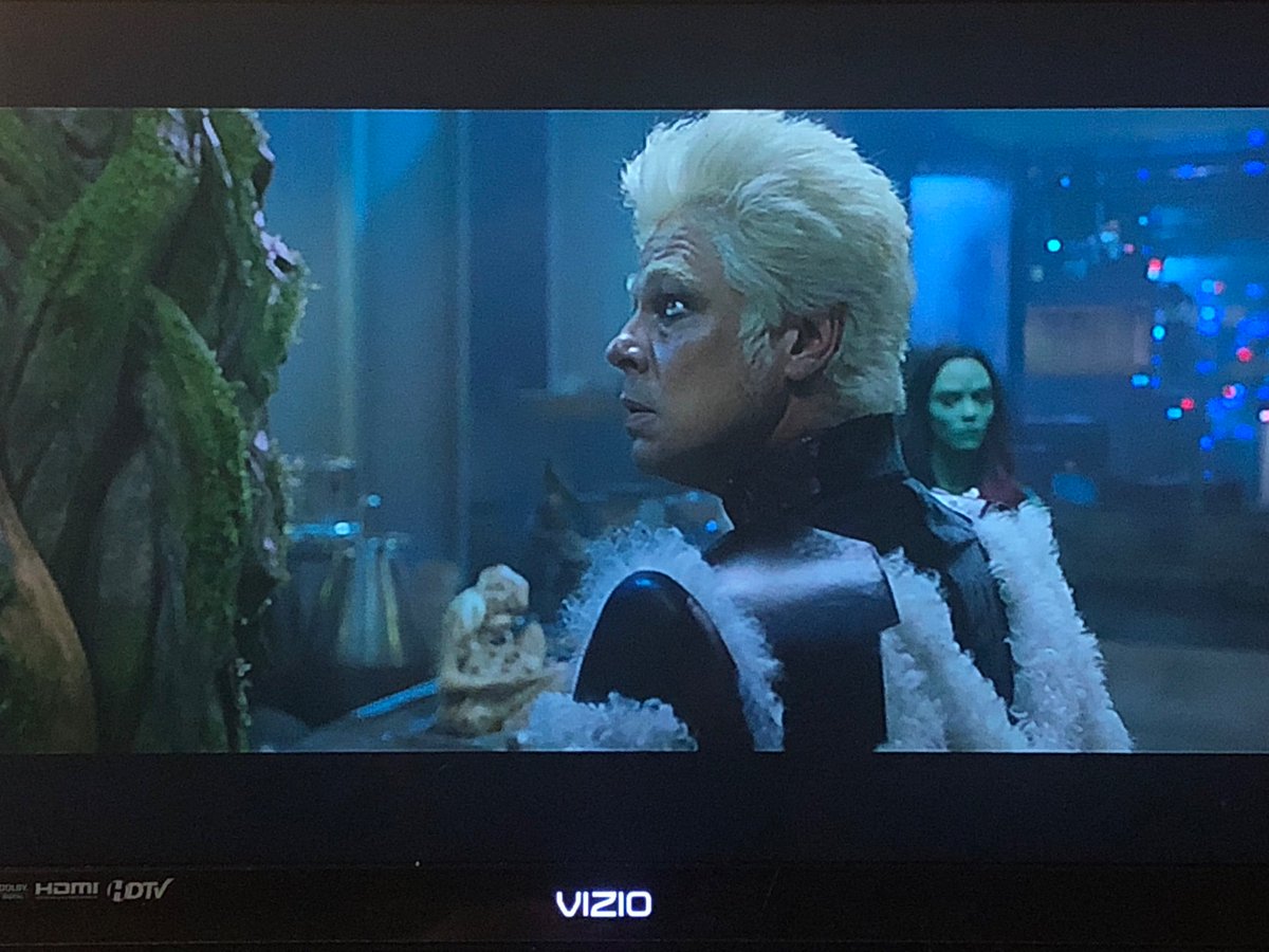 CollegeMovieMan's tweet photo. @NewRockstars any idea what this is? Can’t seem to find any mention of it in your videos. It’s on the collectors table in the first guardians of the galaxy. Reminds me of the statue will wants to give his father in fresh prince of bel air? Doubt it but any ideas? https://t.co/vOkMMcZAv4