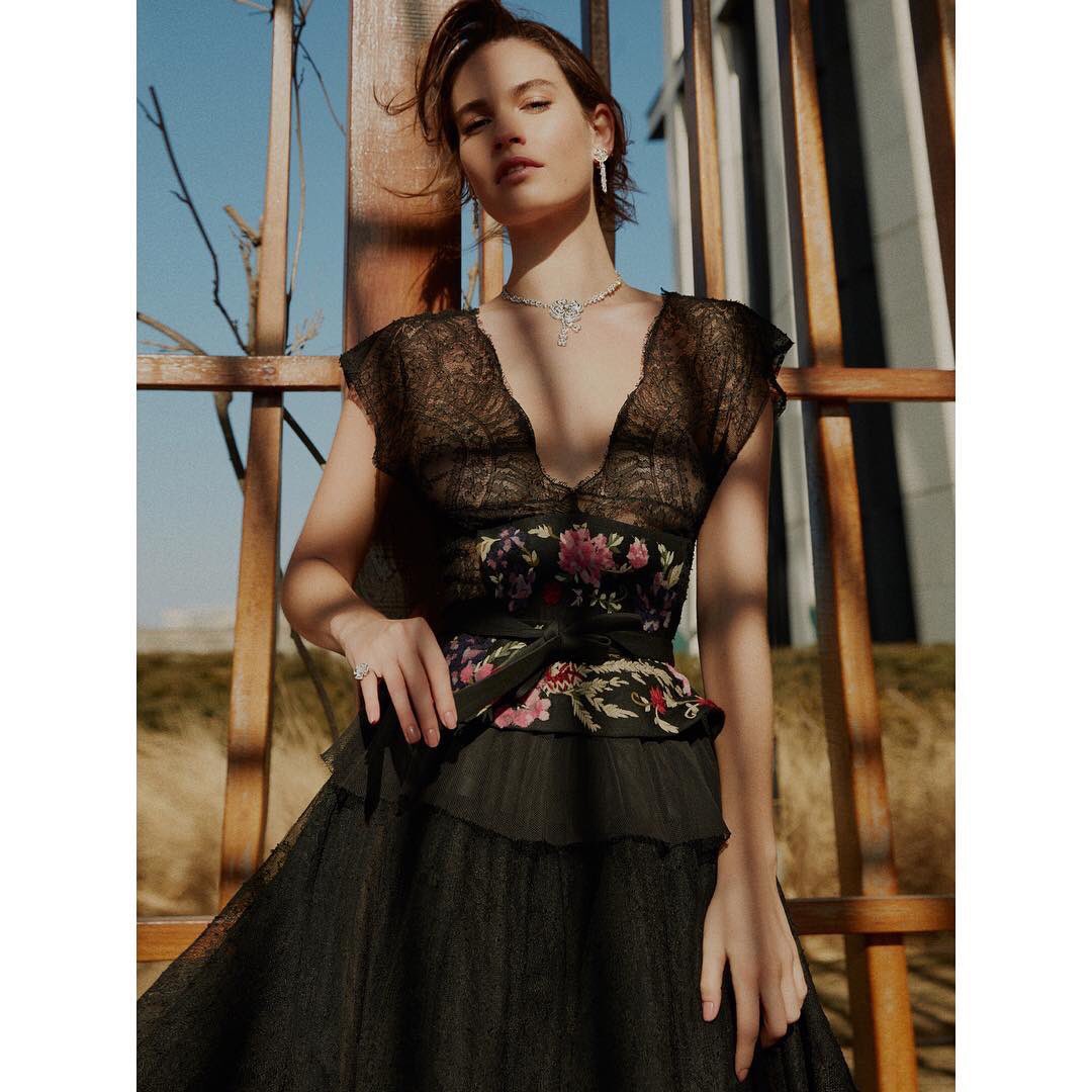 LilyJBrasil's tweet photo. PRINCESA! Lily para Madame Figaro China. https://t.co/vxifloIsnW