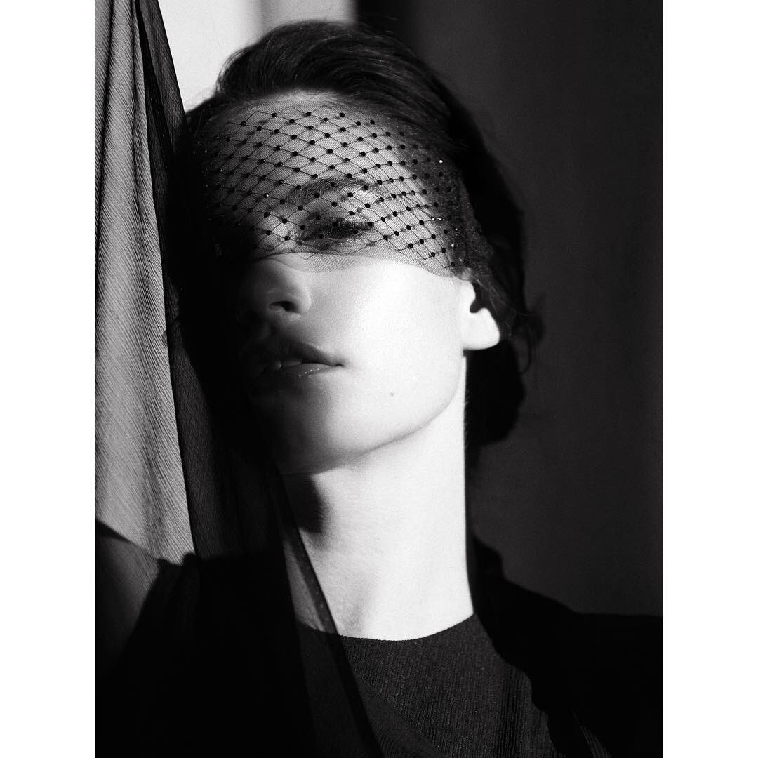 LilyJBrasil's tweet photo. Lily para Madame Figaro China. https://t.co/CbpfX0cCUk