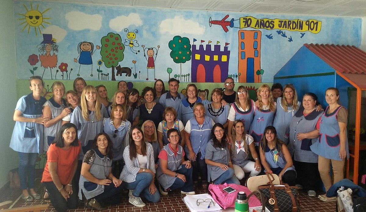eligiuliani_'s tweet photo. Hoy junto a los directores y MI de JIRIMM organizamos el ciclo lectivo 2019. Nos acompañaron Inspectores de artística y Consejo Escolar. Juntos trabajando para nuestros alumnos. https://t.co/1LLTRPYXyE