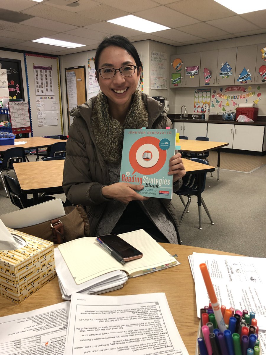 megkharris's tweet photo. During parent/teacher conference...mom takes out her own strategies book to make sure I am using some of the same strategies with her daughter! #LitTorchChat https://t.co/YZxbeWvEXY