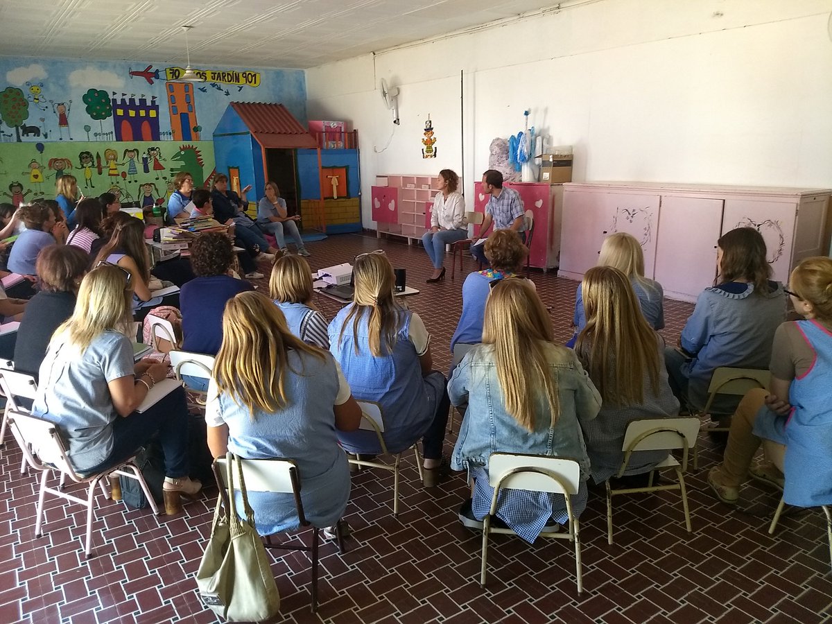 eligiuliani_'s tweet photo. Hoy junto a los directores y MI de JIRIMM organizamos el ciclo lectivo 2019. Nos acompañaron Inspectores de artística y Consejo Escolar. Juntos trabajando para nuestros alumnos. https://t.co/1LLTRPYXyE