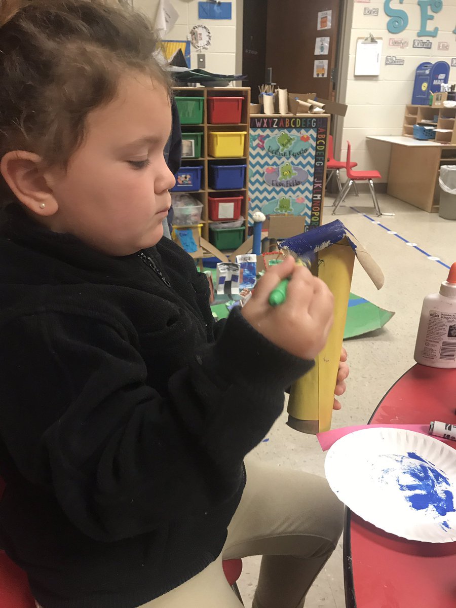 CJamesTEACH's tweet photo. We have been busy over here creating! The question of this week has been, what would you like to be when you grow up? Where would you work? From this prompt the kids have been creating their dream jobs workplace for our “Cool Town” community. #wbrproud #prek #community #STEM https://t.co/Y3uIK9bqRF
