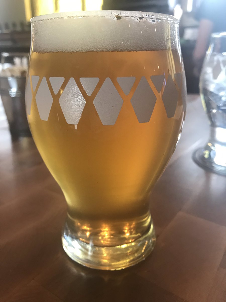 DrinksWithAli's tweet photo. Amazing time @churchbrewingco on Sunday after Icewine festival. Had the Sparrow from @NorthBrewing it was fantastic! #drinkswithali #craftbeer #nscraftbeer https://t.co/Il7CQYoTqq