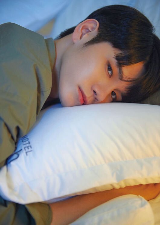omgong_0825's tweet photo. The trend #OngSeongWu chosen as the new model for 'The Spring Home', cited as his 1st solo ads. 
"OSW has warm &amp; friendly image, also loved by people of all ages".
Plan to release a song "What's Comforting?"

#옹성우  #邕圣祐  #オンソンウ 
Click &amp; Like!

https://t.co/PswTvElDHd https://t.co/yVI6QJf5S6