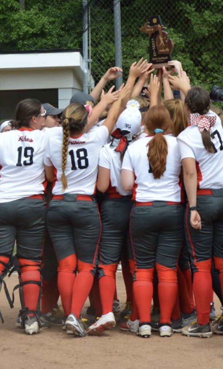 kerry_brennan4's tweet photo. 📢‼️Attention all girls interested in playing softball for @softball_athens‼️Try outs are Mon March 11 - Wed March 13 🥎 9th + 10th graders: 6-7:30 PM; 11th + 12th graders: 7:30-9 PM📍AUX Gym📍Bring a physical &amp; ER cards to try out 💪🏼 Spread the word - Go Hawks! https://t.co/f5NZgNfbt9