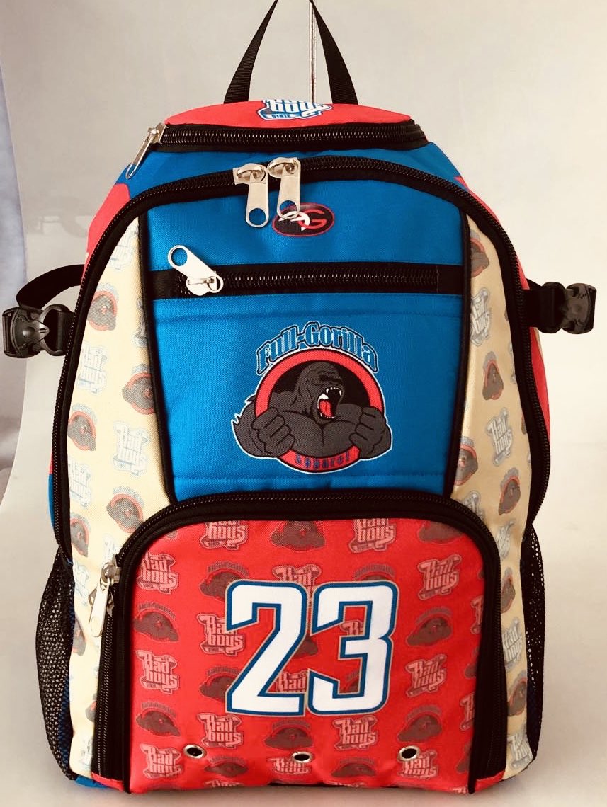 TeamFullGorilla's tweet image. A little sneak peak at one of the items in the @TeamFullGorilla player packs thank you to @FullGorilla for the sweet bags🦍🏈💪🏼 #ballers #lookgoodfeelgood #feelgoodplaygood #ifyouplaygoodtheypaygood