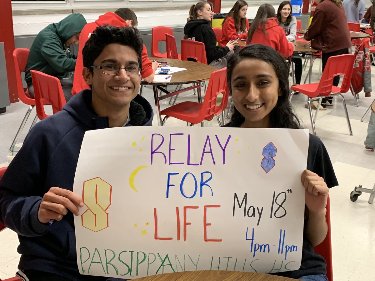 PHS_GoodDay's tweet image. Great night of service helping @morggg135 and PHHS Interact Club promote Relay for Life! @RelayForLife