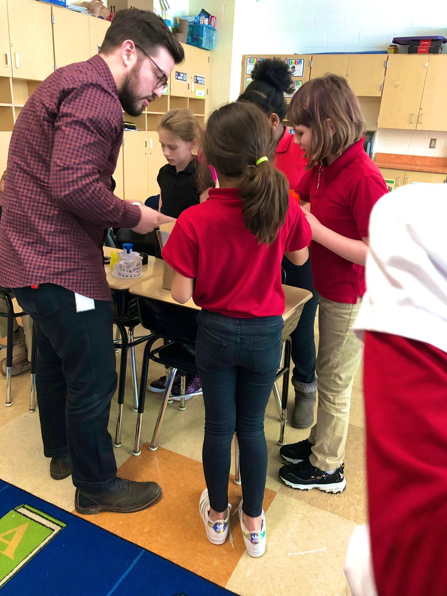 3dbrains1's tweet photo. He even brought a box of 3D printed inventions to help us think outside the box. 9 days until the showcase! https://t.co/PpbMmUjymt