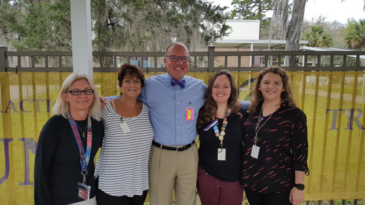 brittanyrhoads2's tweet photo. A big thank you to @James_C_Dean for visiting Eastide Elementary today. It was a wonderful experience celebrating the authentic thinking of our Ss and the hard work of our teachers.  @EESAdmin @EdwardLFinchEd1 @kristybelle88 @themolinator22 #eesrockstArs #LoveThinkingMaps https://t.co/NtURz33Oat