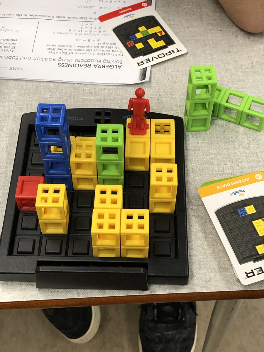 KDRtdsb's tweet image. Lots of problem solving in #MonarchPark math classes today. #CEMC math contests and resiliency building in class through play #grade9math