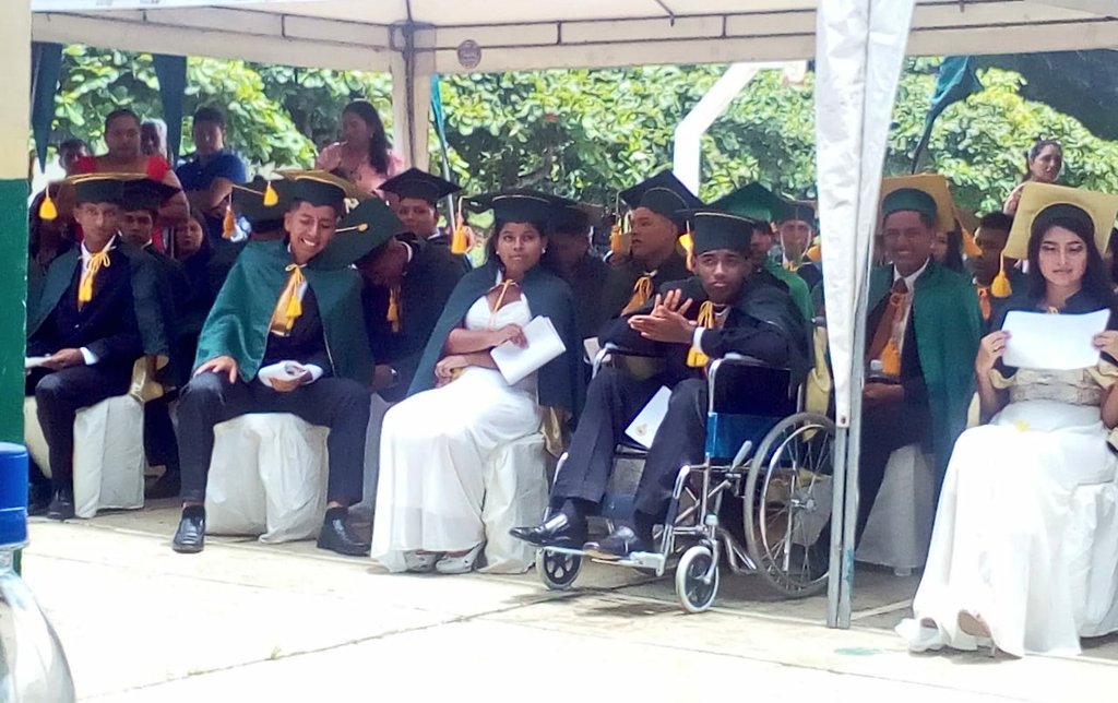 nellyaguilarm's tweet photo. HOY| 26/02/2019 Acto de Incorporación de Bachilleres del Colegio de Bachillerato Manuel Isaac Encalada Zúñiga #SoyBachiller #Distrito07D01 @EducacionZ7_Ec https://t.co/ofAIlXoYMG