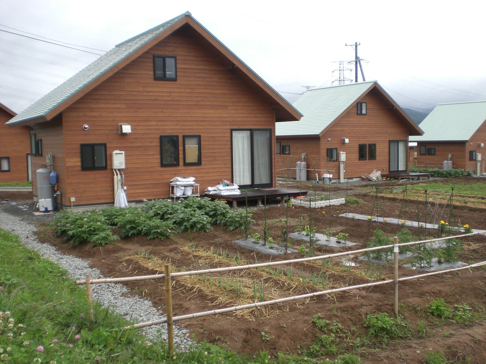 佐久クラインガルテン望月の入居募集 佐久クラインガルテン望月の平成31年度中に入居可能な方を募集中です 農園付の滞在型施設で 信州佐久で 19 02 27 佐久 佐久市役所