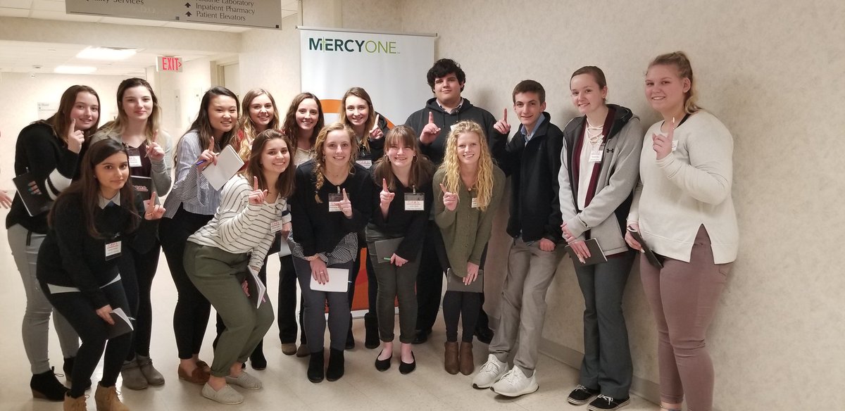 CFCAPSMed's tweet photo. The CF CAPS MED Pre-residency Experience has begun!! Thanks to our partner Mercy One Waterloo for this big opportunity to explore medical and health careers! https://t.co/J9YTGksN20