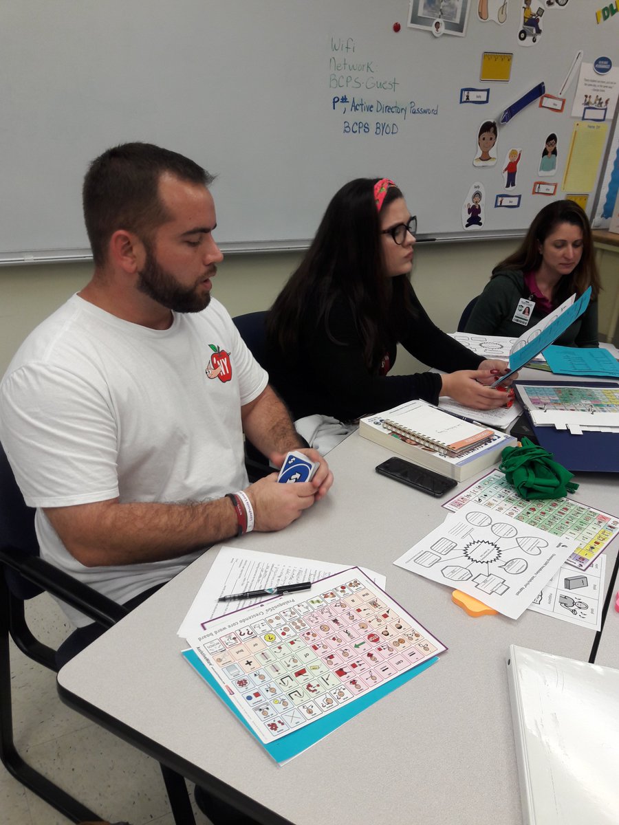 AACMichelle's tweet photo. Secondary core vocabulary training. Great job secondary participants! @essa_kennedy @JanetGreenawalt https://t.co/33FqMxRPpL