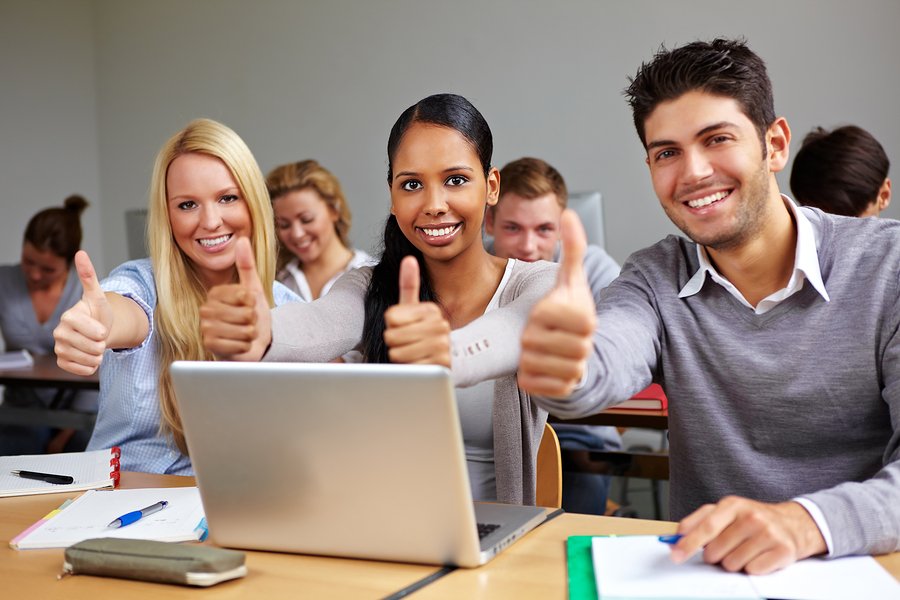 CRiddleAAW's tweet photo. High school juniors...start writing! The Common Application for college admissions will keep the same essay prompts and criteria for 2019-2020. This means students can start writing their essays if their schools of choice accept The Common Application. https://t.co/kvxZGikwtI