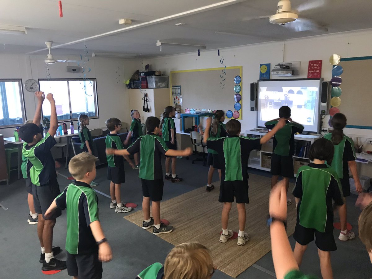 killatilla74's tweet image. Indoor fitness on a hot day @ImmanuelGawler #workout #thankGodforaircon