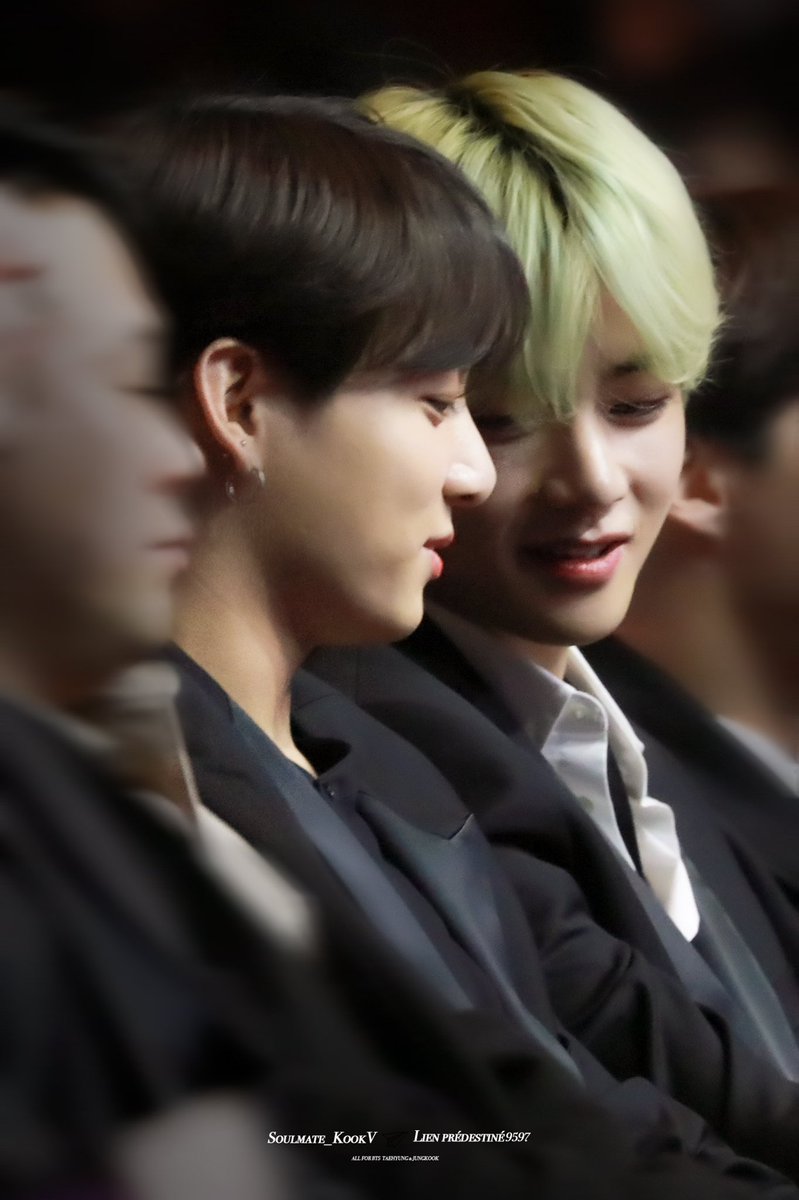 Soulmate_KookV's tweet photo. 【HD】190226 이데일리 문화대상

#V #태형 #뷔 #TAEHYUNG #정국 #JUNGKOOK #jk #국뷔 #taekook #kookv #BTS⁠ ⁠ #방탄소년단 @BTS_twt https://t.co/xVyJdNwijT