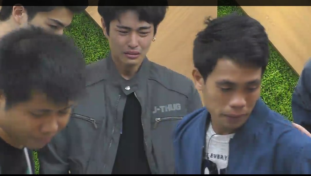 mark_caingcoy's tweet photo. Jusko po ang luha ko dito...

#PBBFirstB8ttle
#WatchingLateOniWant https://t.co/pkqYYeVWNT