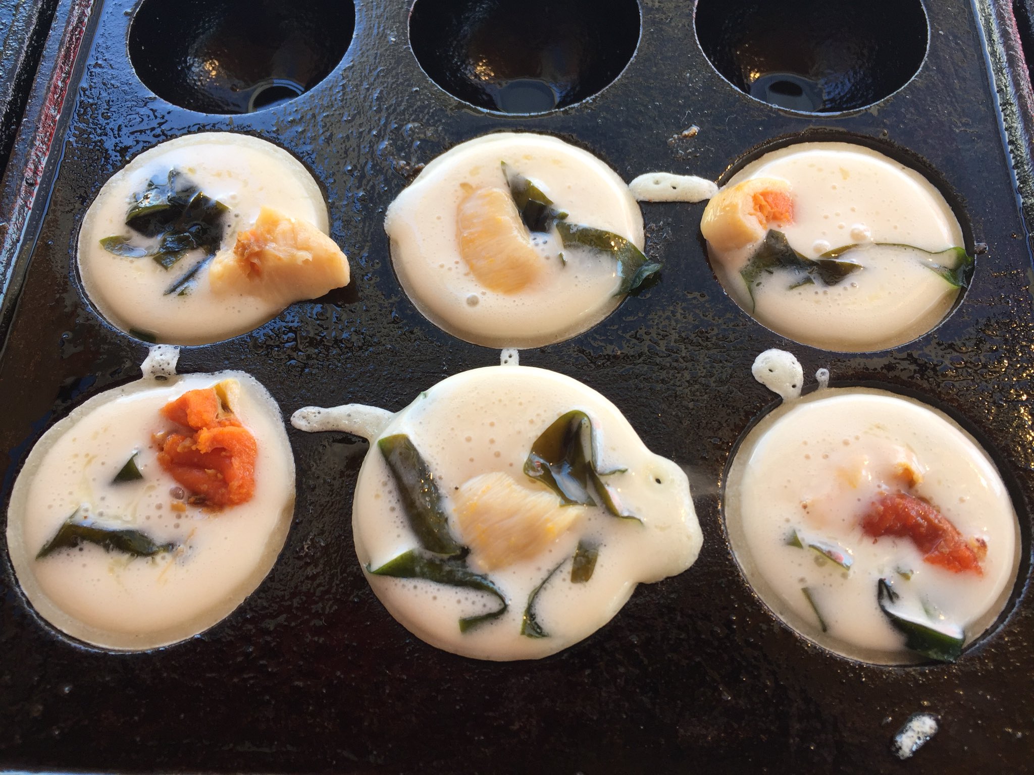 セリ焼き屋 多幸ふじ No Twitter ホヤ 焼きのご予約が入りました 数量限定です ワカメは十三浜産です 焼く前にパシャり ありがとうございます 本日も石巻 蛇田中近くあいのや駐車場 開店 回転 しました タコ焼きはもちろん エビ焼き