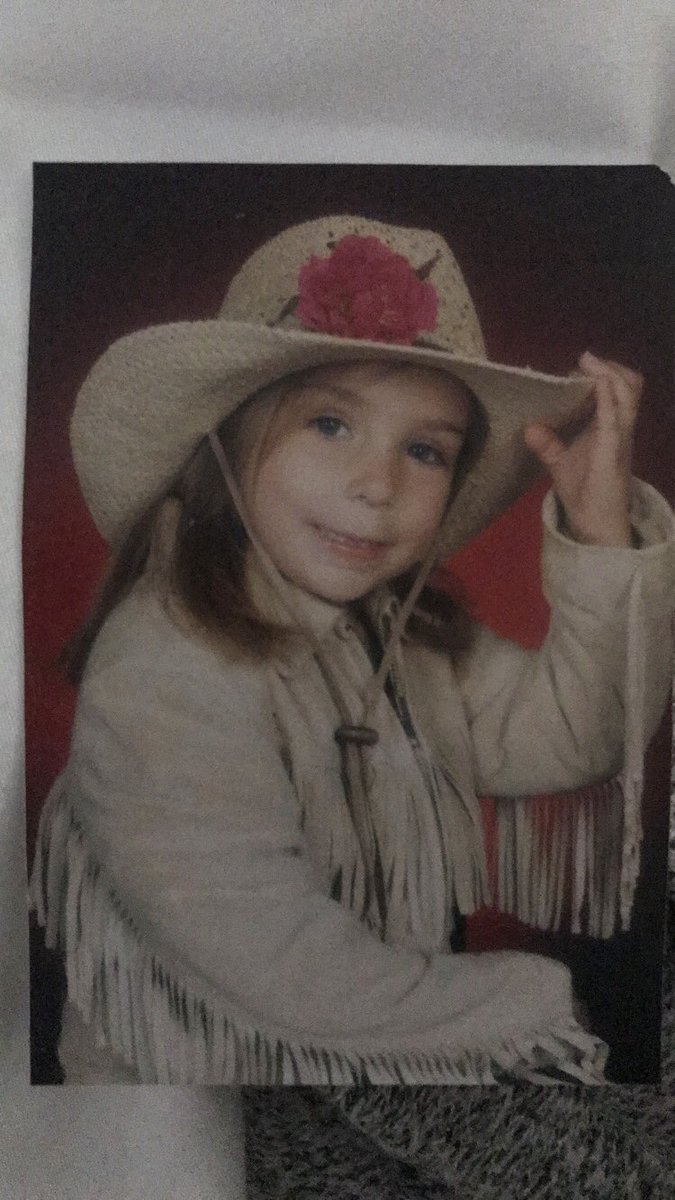 tdl4ou's tweet photo. Happy Birthday cowgirl @jordynnlarsenn https://t.co/3yLNlbEd6O