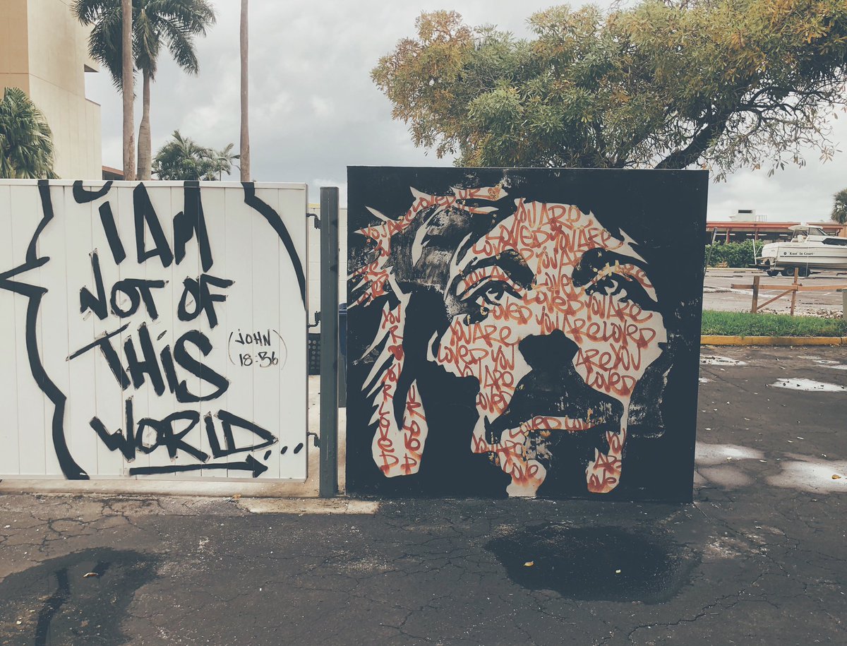 thanks_esco's tweet photo. The most beautiful trash can of all time. https://t.co/iZ99ibdQjv