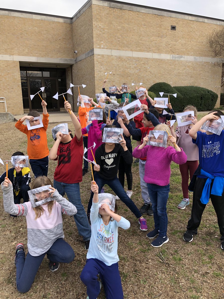 iteach4coffee's tweet photo. All hands on with weather tools!  Bring on the wind! @FlowerMoundES #starringFME2nd #FMEfamily2019 https://t.co/S1Q9u3JZCj