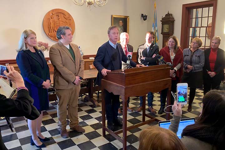 Governor Lamont today at Town Hall. No mandated regionalization in his bill, for towns like Weston and Wilton "nothing has to change." weston-today.com/articles/19022…