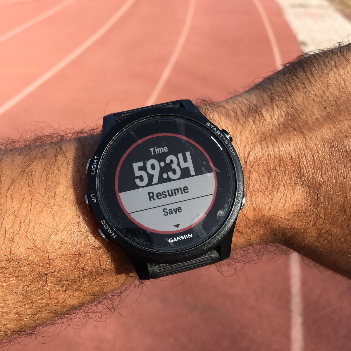 Nithin's tweet image. 7:26 AM: 15 min warm up walk followed by 140 BPM HR run. A sub 60 min 10K at this HR after god knows how long, any progress is good progress at this point.
.
#Runners360 #HRbasedrun #180method #MAFmethod #werun2019 #werunkalaburagi #nikeplus #nikerunning #nikerunclub #nofilter