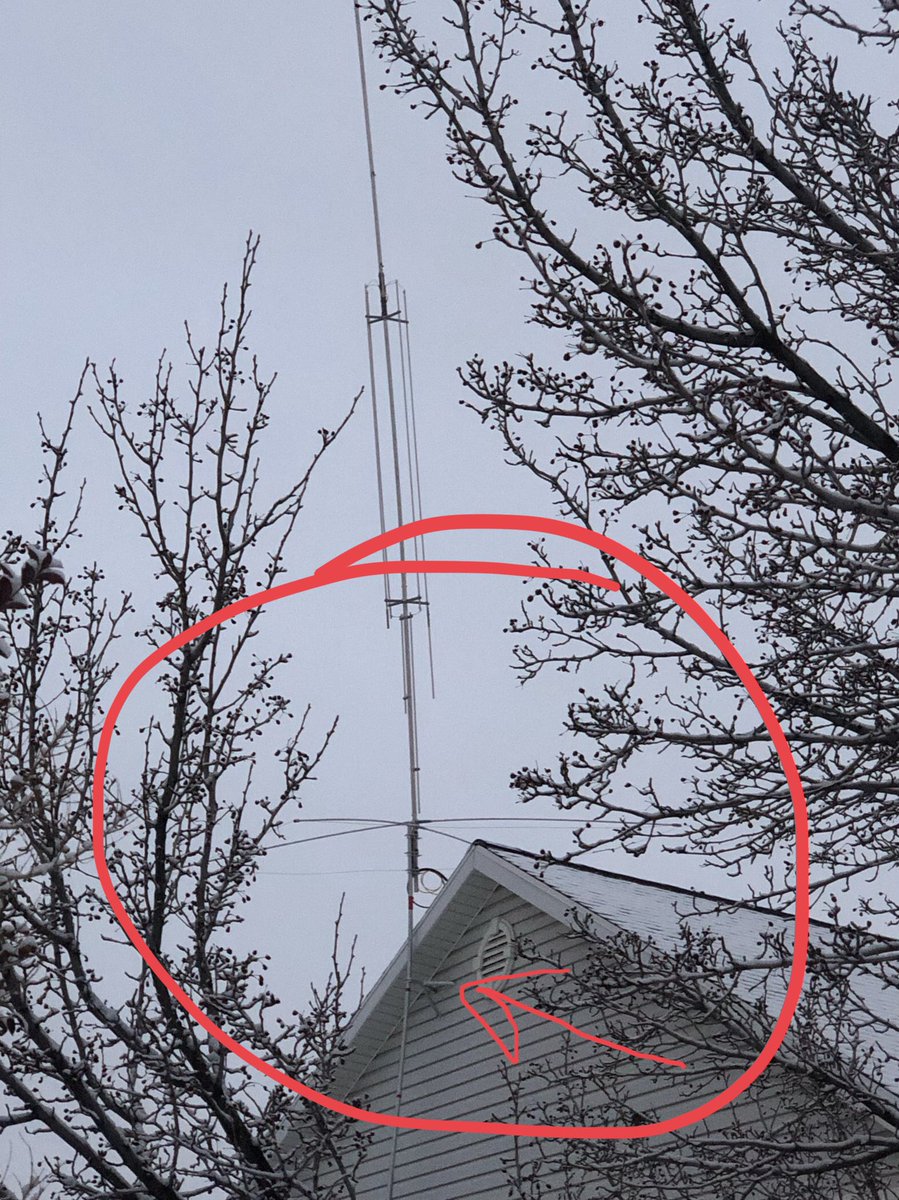 It's official no more HF for a while.  Weather was good so I started to take down the antenna tonight for repairs to the mast due to all the high winds.  #lessonlearned #sadday #hfradio #willbeback