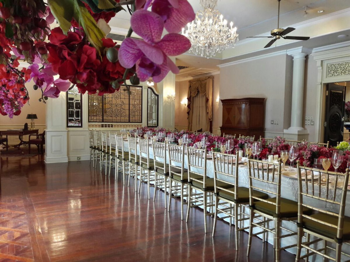 Always committing to your need for a unique and ‘surprisingly different’ occasion, engagement at Hotel Majapahit Surabaya.
Venue : Presidential Suite living room.