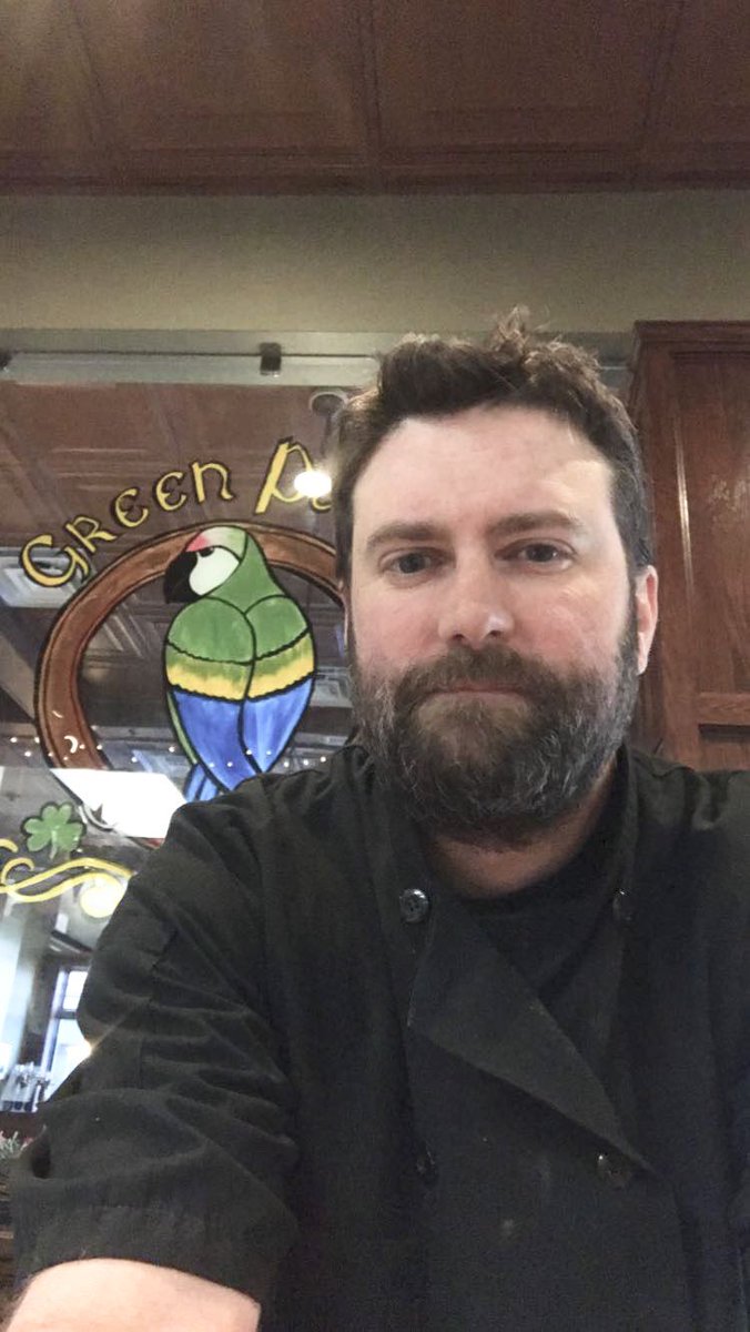ChefRonSullivan's tweet image. If you stopped by tonight I may or may not have cooked your food

#reallife #workflowselfie #greenparrot #LetsCookFood #FoodieChats #CPK #PhillyFood #BestinBucks #BestinPhilly #Foodie #ILoveFood #PhillyFoodie #catchwildfire #IDontEvenHaveBoobs #MayfairlyDelicious #EatLocal