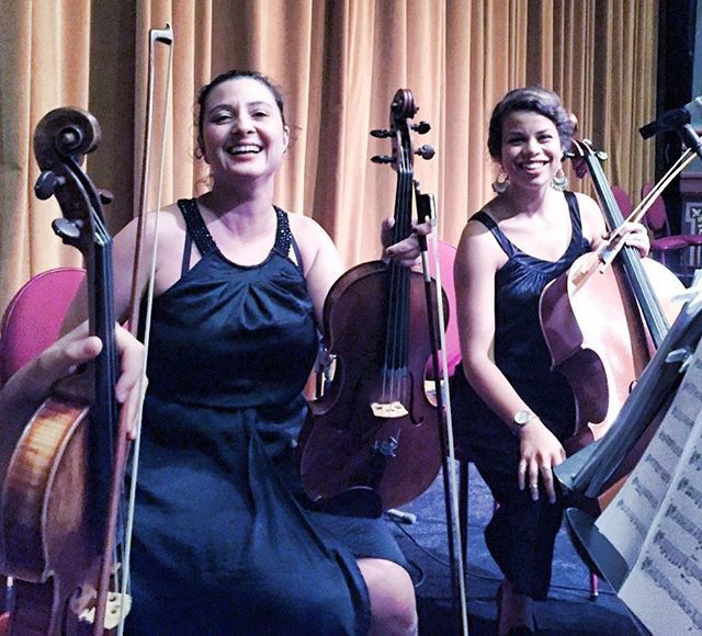 RiversideEnsemb's tweet image. All mic-ed up and ready to play for a very special wedding in the Fremantle Town Hall. It was a treat to perform on a stage in such lovely acoustics! #riversideensembles #perthblog #perthbrides #perthbands #perthcorporateevents
#perthadvertising #perthbl… ift.tt/2tEDQZm