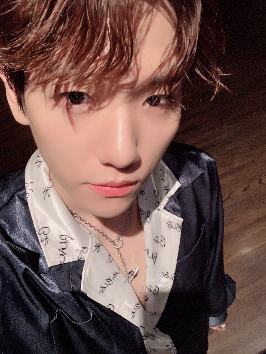 B_hundred_Hyun tweet picture